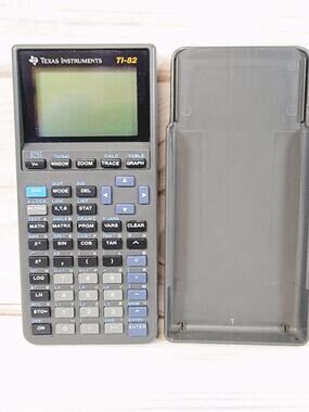 Texas Instrument TI 82 Graphing Calculator With Cover Tested Read